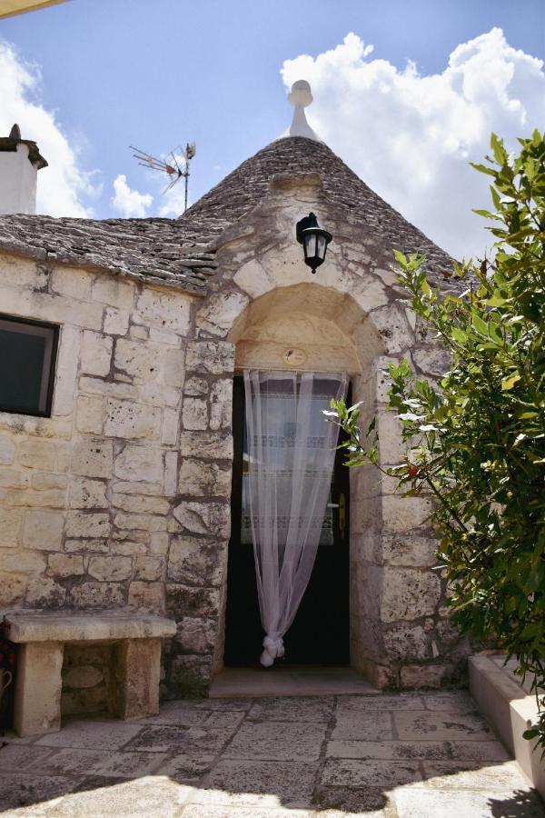 Trulli Pastore Алберобело Екстериор снимка