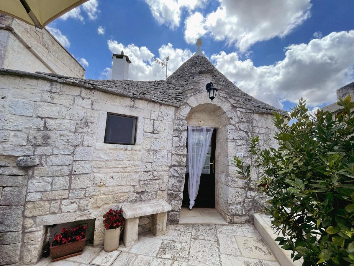 Trulli Pastore Алберобело Екстериор снимка
