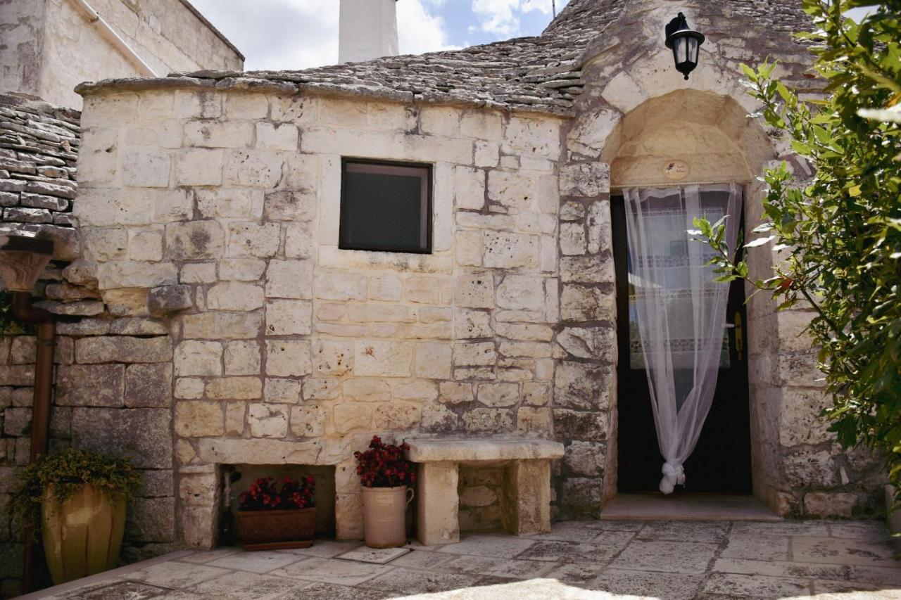 Trulli Pastore Алберобело Екстериор снимка